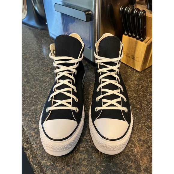 New Converse Chuck Taylor All Star High-Top Platform Sneaker - Women's - Picture 2 of 12